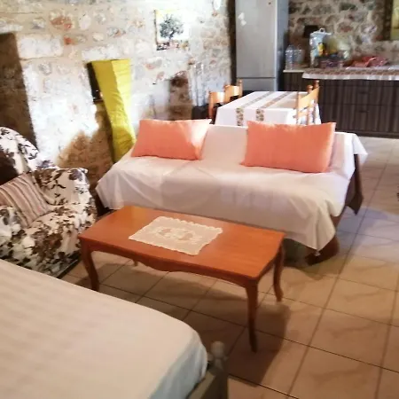 Diros Tower Studio Apartment *