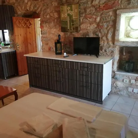 Diros Tower Studio * Kampinares